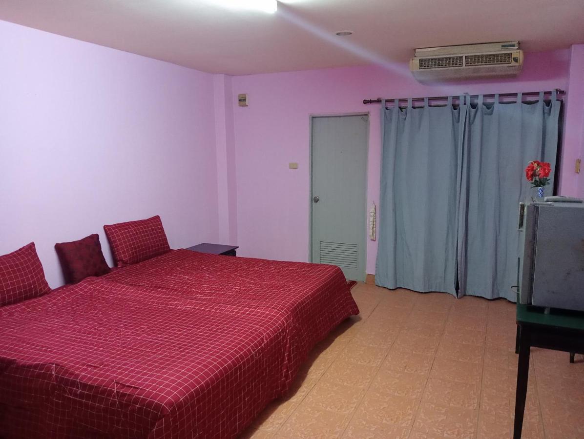 Apartments Thai Smile Pattaya ภายนอก รูปภาพ
