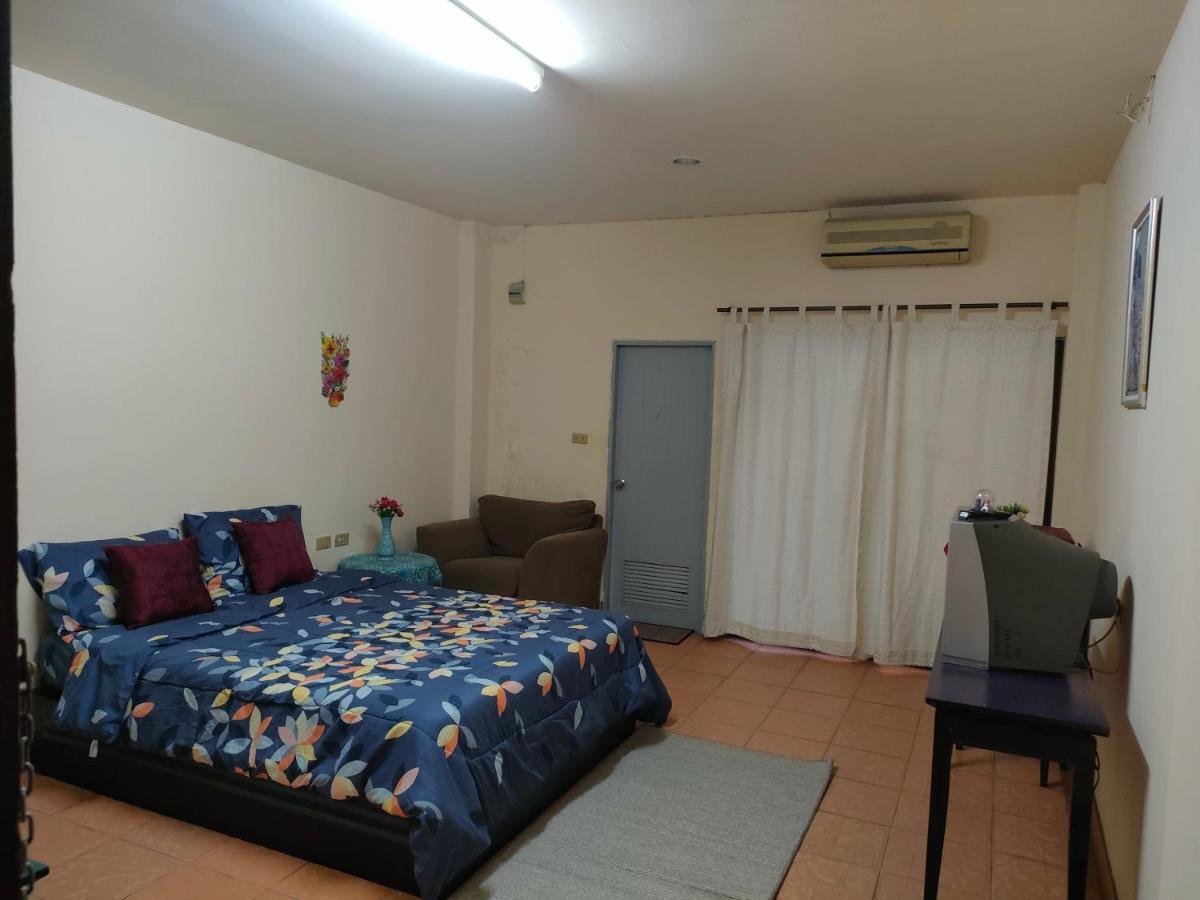Apartments Thai Smile Pattaya ภายนอก รูปภาพ